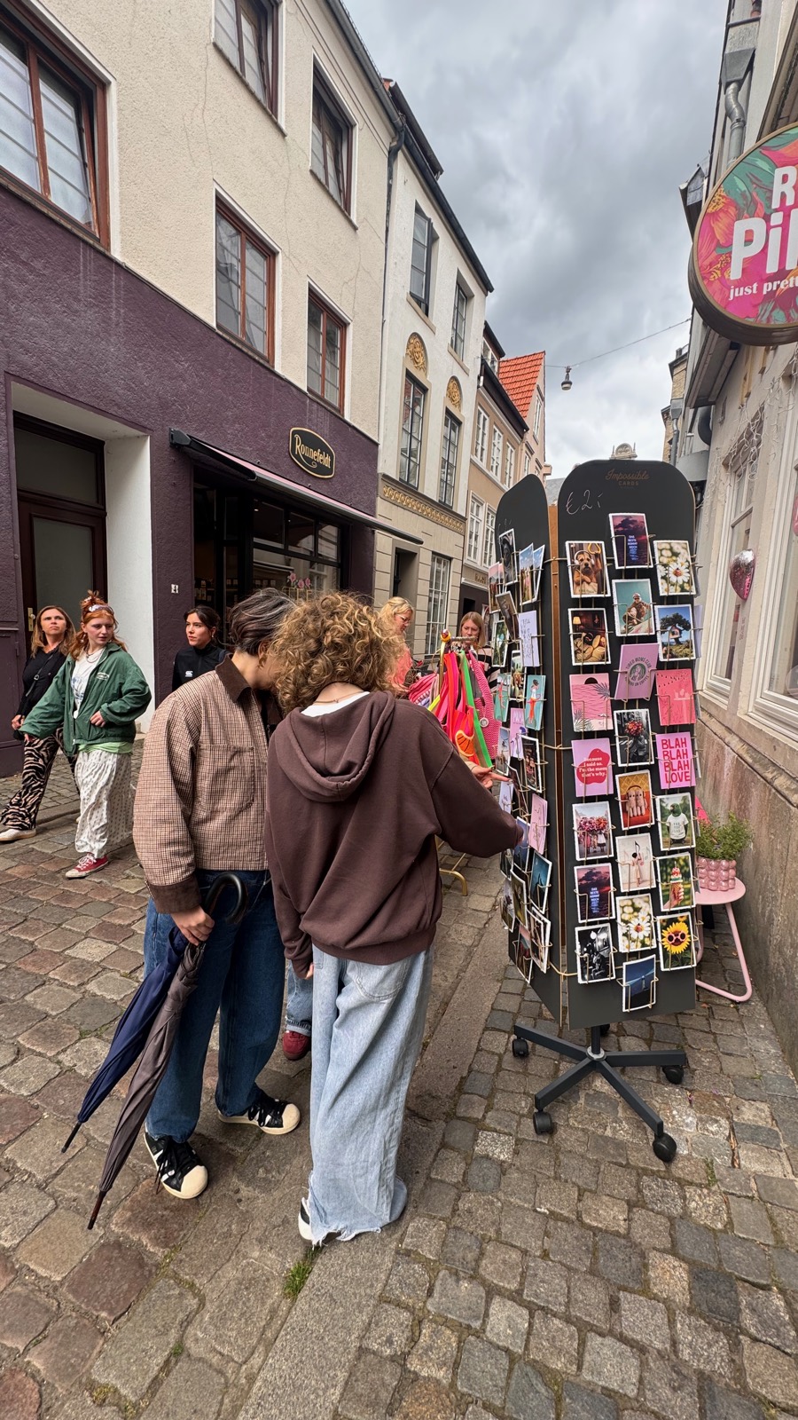Postcard browsing in the lanes of the Schnoor quarter